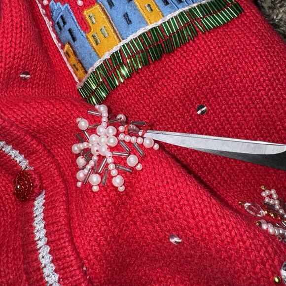 All Points Womens Beaded Embroidered Holiday Snow Globe Sweater Vest Red Medium - Picture 7 of 10
